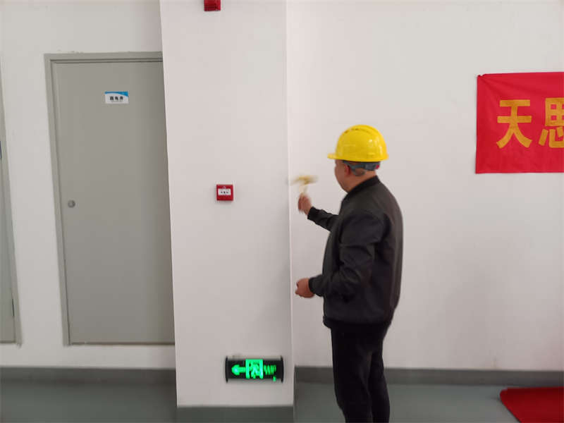 <a href=http://m.jstongyue.com/gccf/ target=_blank class=infotextkey>合肥廠房裝修</a>